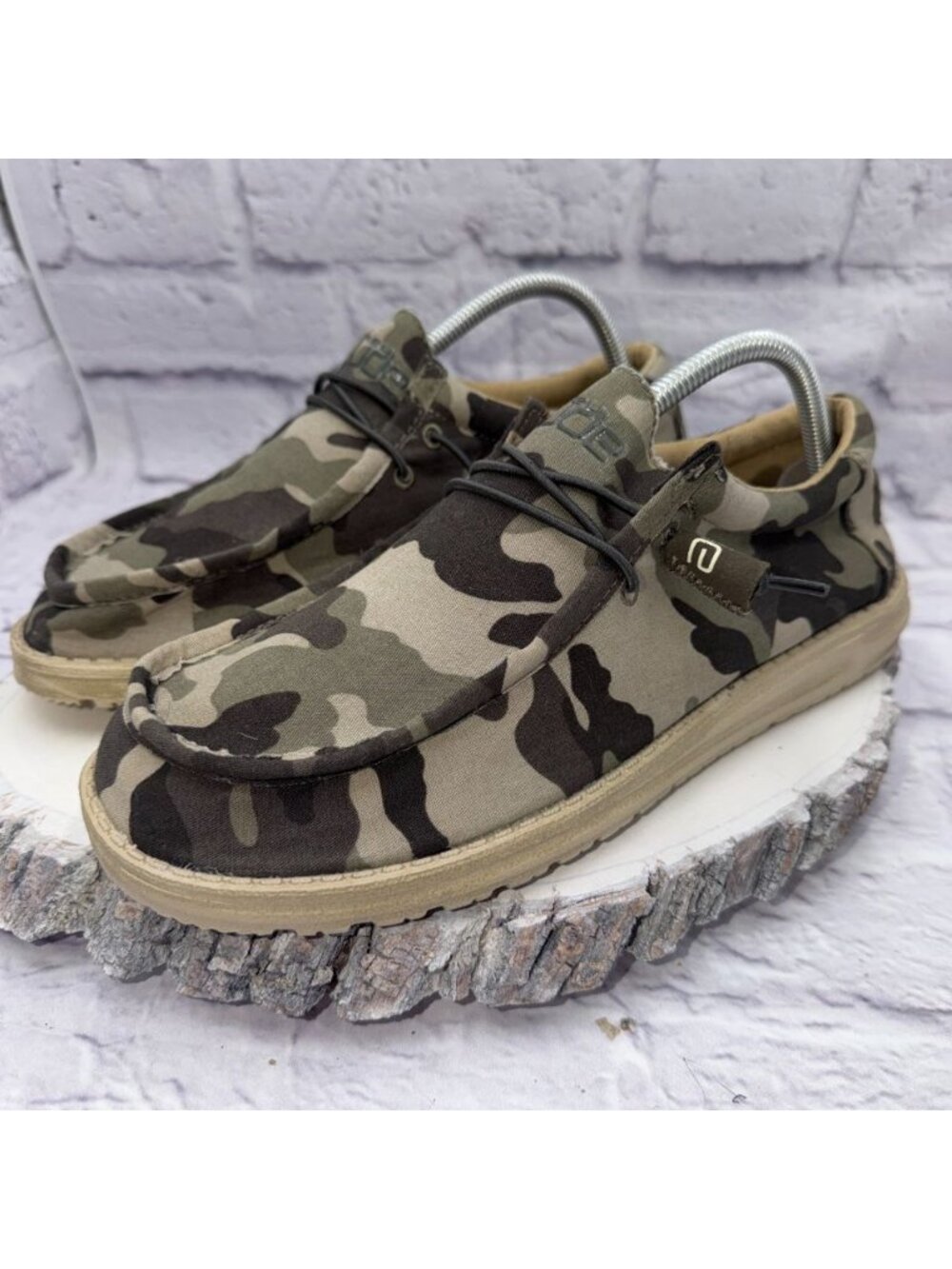 Hey Dude Wally Camo Men's Canvas Slip-On Casual Shoes Camo US Size 9